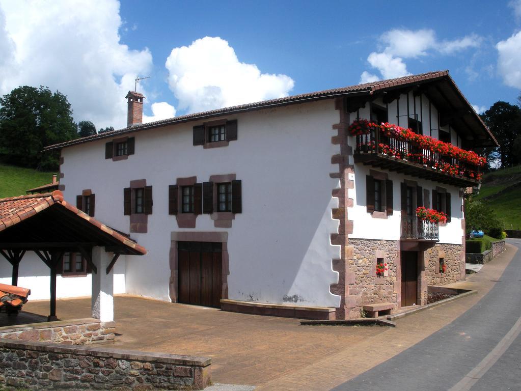 Casa Rural Bordaberea Maya del Baztan Exterior photo